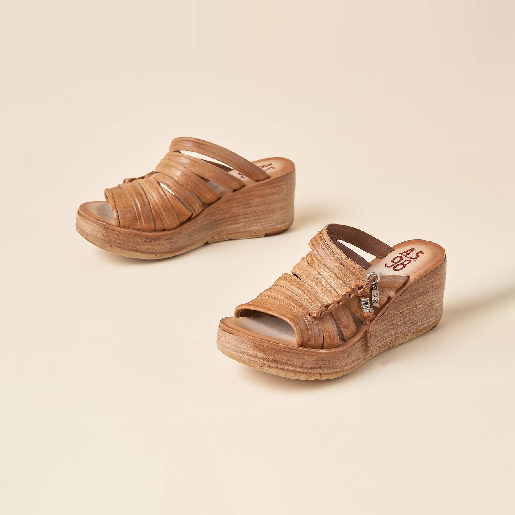 Premium Nicolls Wedge Sandals
